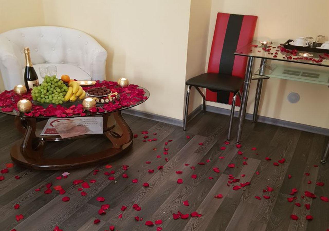Emperum Nelson Hotel Chisinau Ngoại thất bức ảnh
