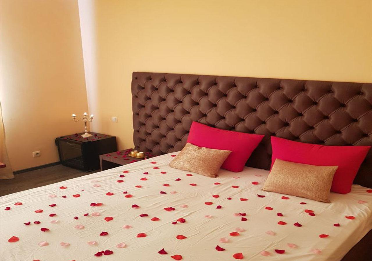 Emperum Nelson Hotel Chisinau Ngoại thất bức ảnh
