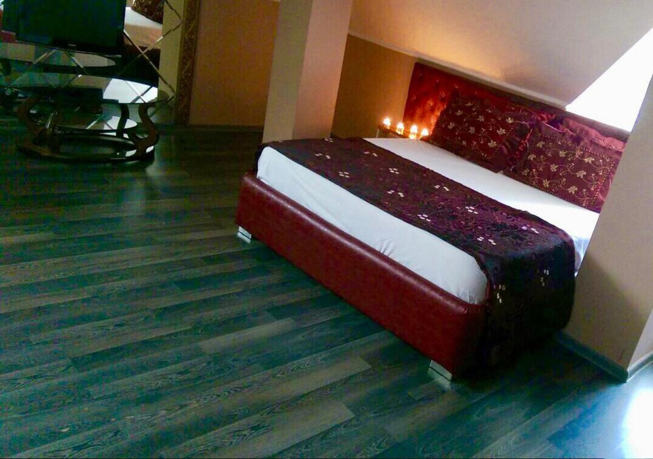 Emperum Nelson Hotel Chisinau Ngoại thất bức ảnh